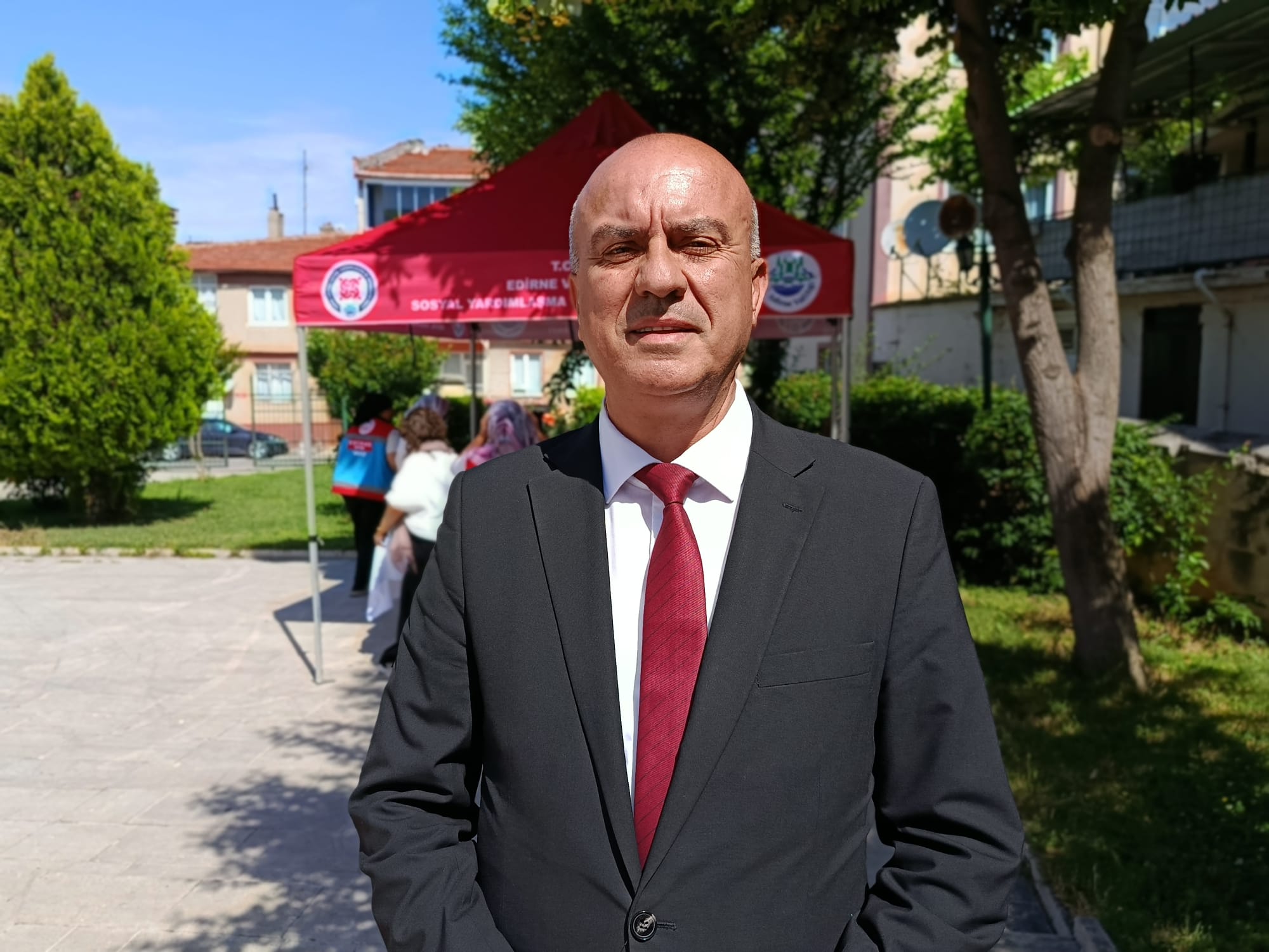 Edirne Valiliği Sosyal Yardımlaşma ve Dayanışma Vakfı bünyesinde faaliyet gösteren Sosyal Destek Merkezlerinde (SODAM) eğitim gören kursiyerler için anlamlı bir program düzenlendi.